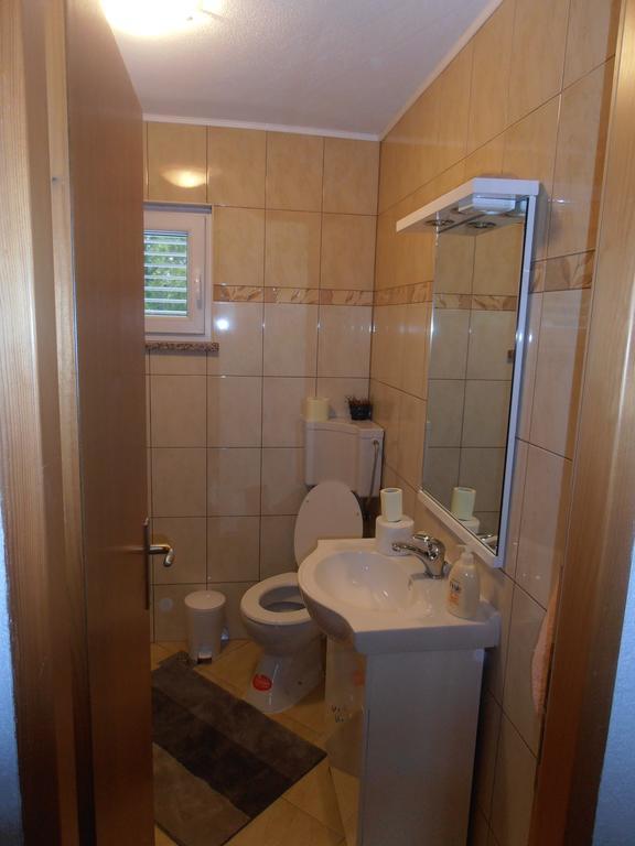 Apartment M&M Gornji Karin Exterior foto